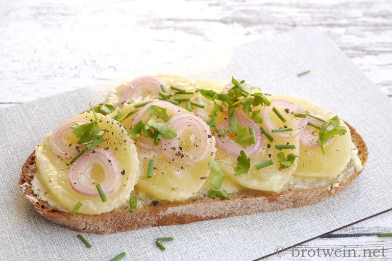 Bauernbrot-Stulle mit Handkäs und Musik - Brotwein