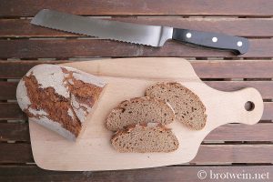 Brot: Roggen-Dinkelvollkorn-Stangen 70:30 mit Roggensauerteig