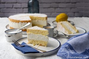 Käsesahnetorte Rezept - Omas fluffiger Tortenklassiker