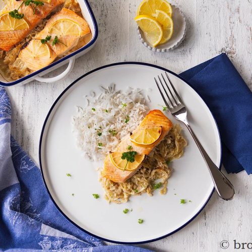 Lachs mit Sauerkraut - Fisch mit Rahmsauerkraut