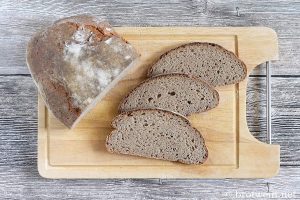Tschechisches Landbrot mit Kümmel