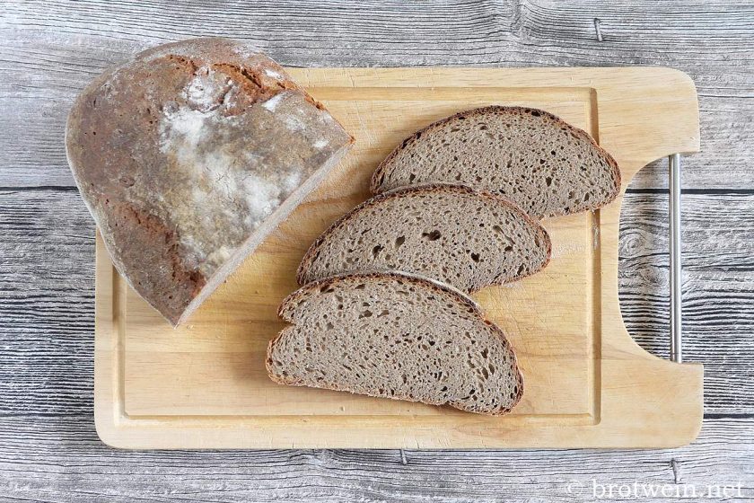 Tschechisches Landbrot mit Kümmel - Brotwein