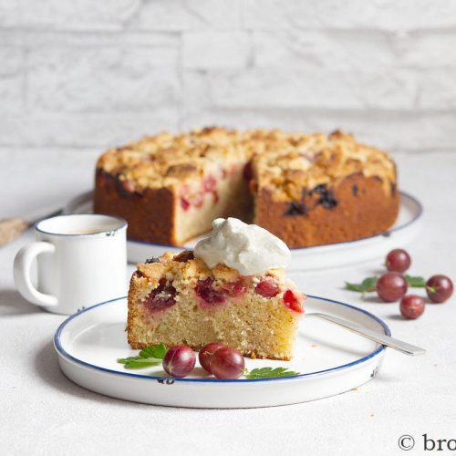 Omas Stachelbeerkuchen mit Rührteig und Streuseln