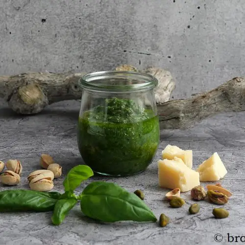 Pesto mit Pistazien - Pistazienpesto Rezept selber machen