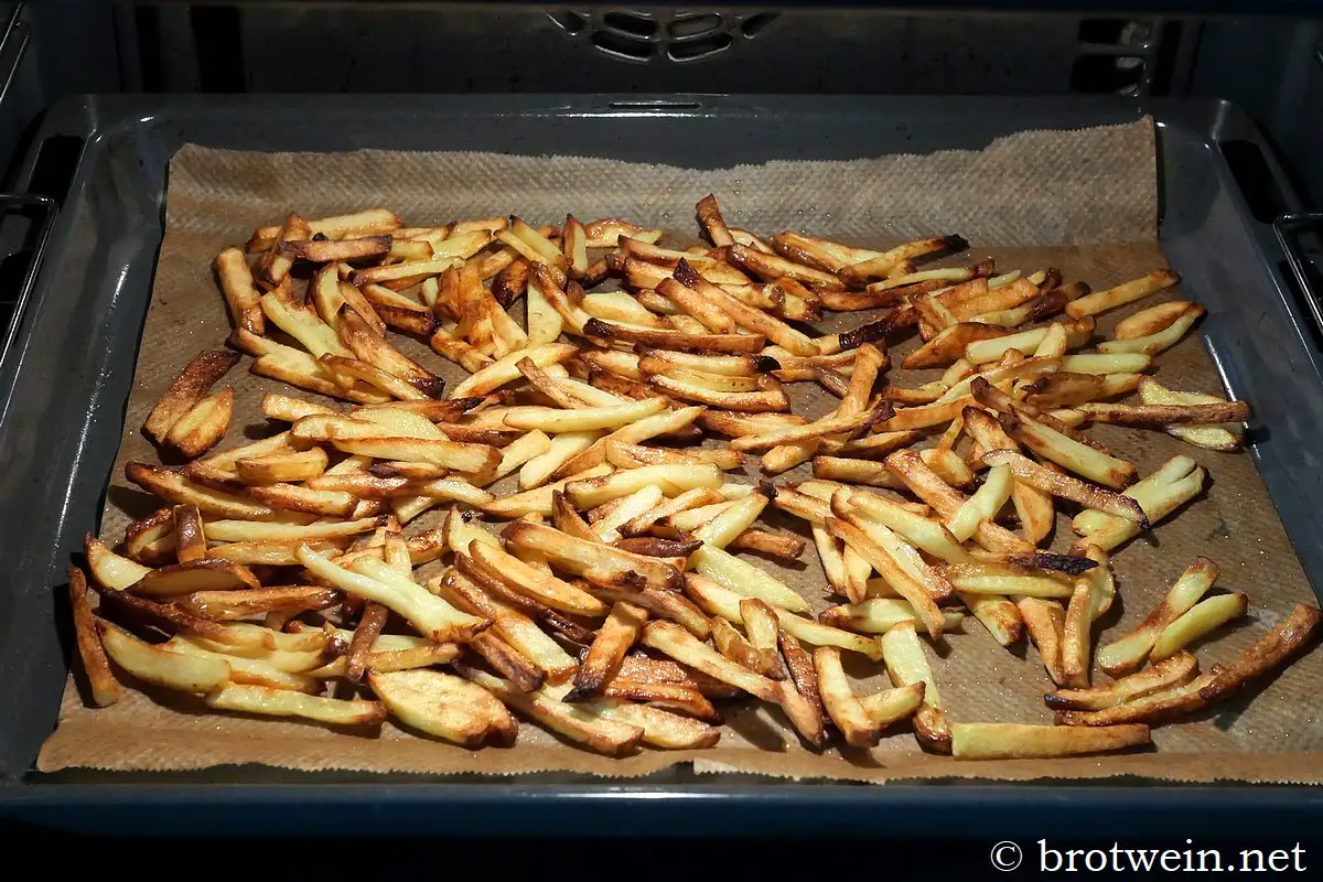 Pommes im Ofen selber machen