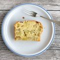 Rhabarber-Joghurt-Kuchen in der Kastenform als Rührkuchen