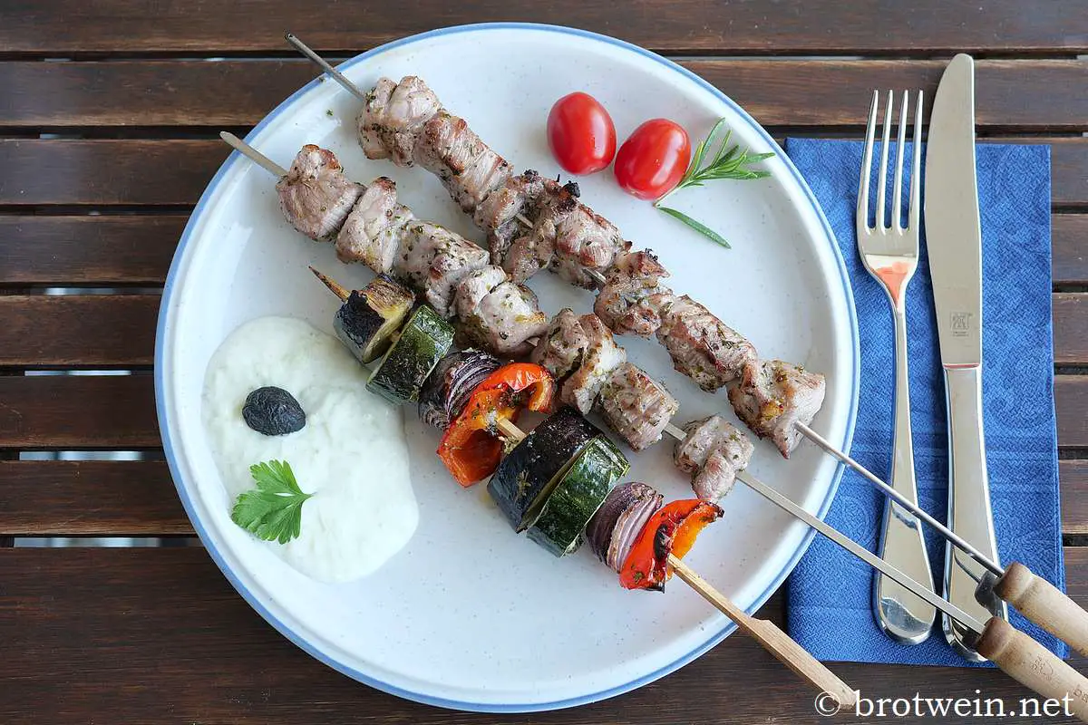 Souvlaki - Griechische Fleischspieße vom Grill