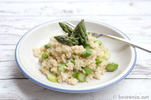 Spargel Risotto mit grünem / weißem Spargel