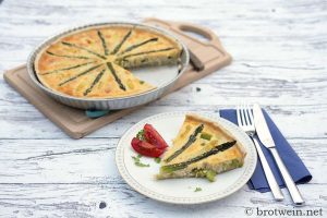 Spargel Tarte - Rezept für weiß-grüne Spargel Quiche