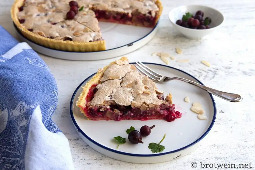 Stachelbeertarte mit Baiser