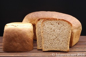 Toastbrot mit Weizenmehl und Dinkelmehl 70:30