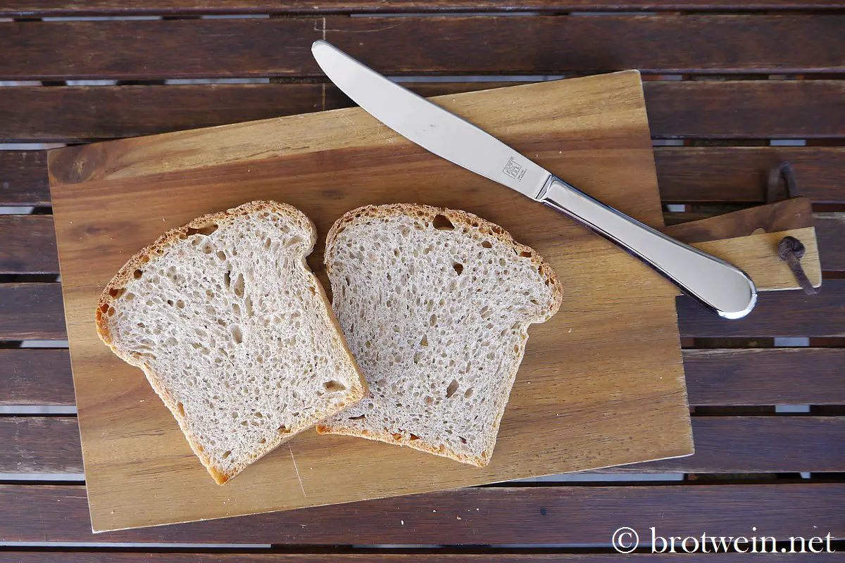 Brot: Toastbrot als Weizentoast mit 25 % Vollkornmehl