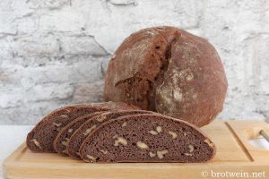 Schnelles Walnussbrot - Rezept mit Hefe