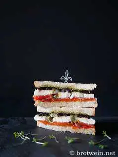 Club Sandwich Varianten - Huhn, vegetarisch, Avocado, Thunfisch