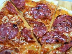Pizza diavolo - Rezept für scharfe Salami Pizza