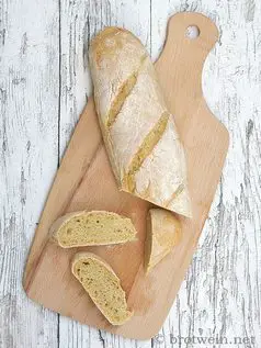 Maisbrot mit Hefe - Maisbrötchen und Brot mit Maismehl