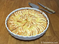 Apfelkuchen mit Rührteig - einfacher Rührkuchen mit Apfel
