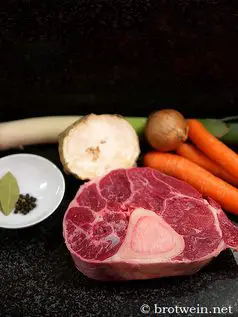 Fleischbrühe vom Rind - Rinderbrühe für Suppen und Eintöpfe