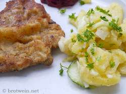 Schnitzel mit Kartoffelsalat