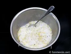 Zucker-Salz-Mischung mit Zitrone und Pfeffer