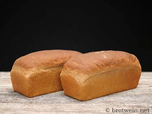 Dreikorntoast - Mehrkorn Toastbrot mit Weizen, Roggen und Dinkel - Brotwein