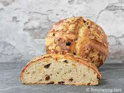 Osterbrot backen - ganz traditionell