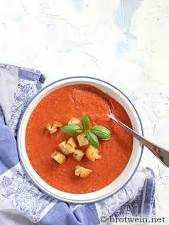 Gazpacho andaluz - Rezept für original spanische Suppe