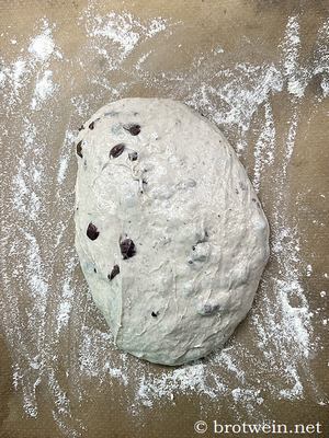 Teig auf Backblech geben