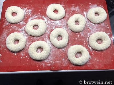 Teiglinge nach der Stückgare