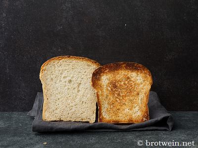 Ungeröstet und perfekt getoastest ein Genuss: Roggen Toastbrot