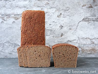Vollkorn Kastenbrot als Schrot Brot
