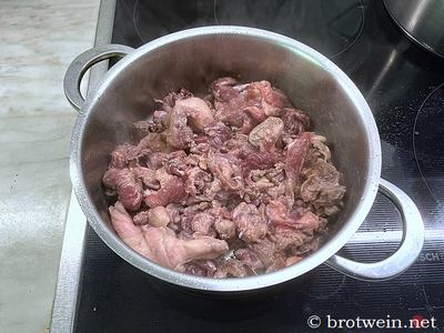 Parierabschnitte anbraten