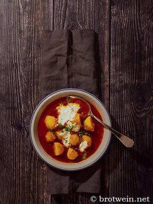 Kartoffelgulasch Rezept - Erdäpfelgulasch