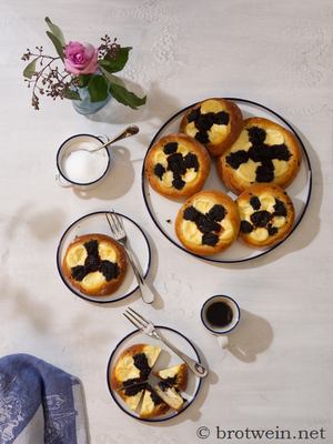 Kolatschen - Rezept für böhmische Mohn-Quark-Taler