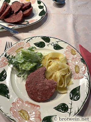 Flurgönder Rezept - Fuldaer Schwartenmagen mit Bandnudeln
