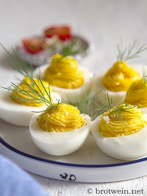 Gefüllte Eier mit klassischer Füllung
