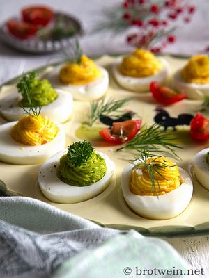 Gefüllte Eier verschiedene Füllungen