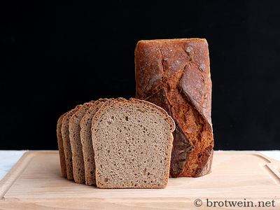 Einfaches Kastenbrot - Rezept als Weizenmischbrot
