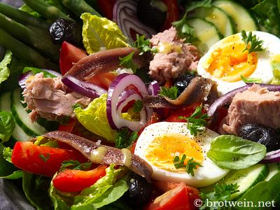 Nizza Salat mit Thunfisch und Ei - Rezept für original Salade Niçoise