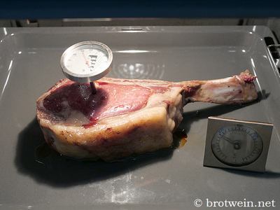 Steak bis ca. 50°C Kernthemperatur vorgaren