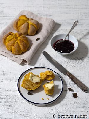 Kürbisbrötchen Rezept