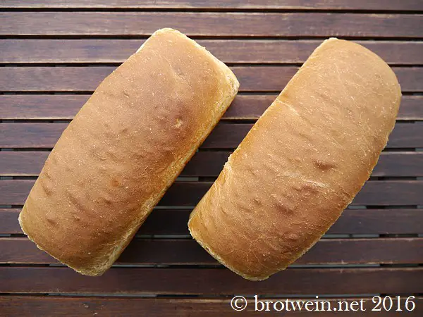 Sandwichbrot Rezept - weiches Toastbrot einfach selber backen - Brotwein