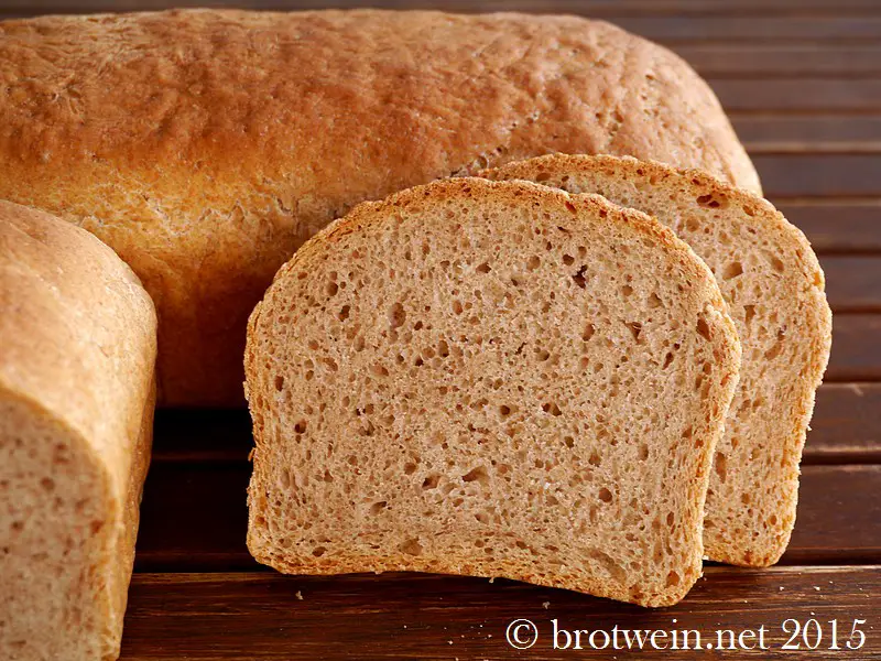 Brot: Toastbrot mit Dinkel- und Weizenmehl 50:50 - Brotwein