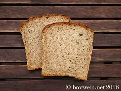 Toastbrot mit Dinkel- und Weizenvollkornmehl 70:30