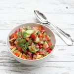 Israelischer Gurken-Tomaten-Salat