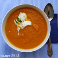 Karotten-Ingwer-Suppe mit Kokosnussmilch