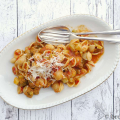 Pasta mit Brokkoli und Tomaten - italienisch ohne Sahne