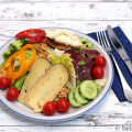 Salat mit Käse und Schinken - Salade Montagnarde