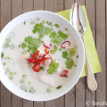 Tom Kha Gai Suppe – thailändische Hühnersuppe mit Kokosmilch