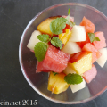 Melonen-Nektarinen-Salat mit Zitronenmelisse